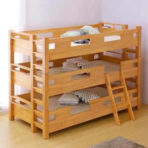 業務用にもおすすめ！大人でも安心して眠れる三段ベッドをご紹介 - 家具通販わくわくランドWebMagazine